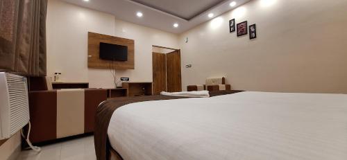 new hotel sun international