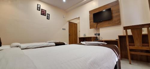 new hotel sun international