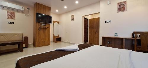 new hotel sun international