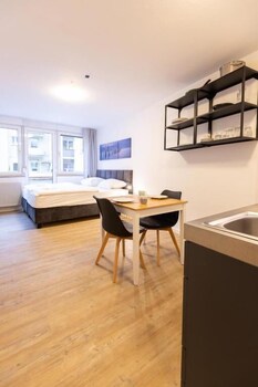 Moderne Apartments In Der Innenstadt,,3 star