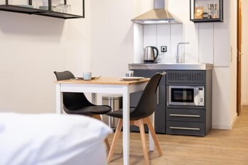 Moderne Apartments In Der Innenstadt,,3 star