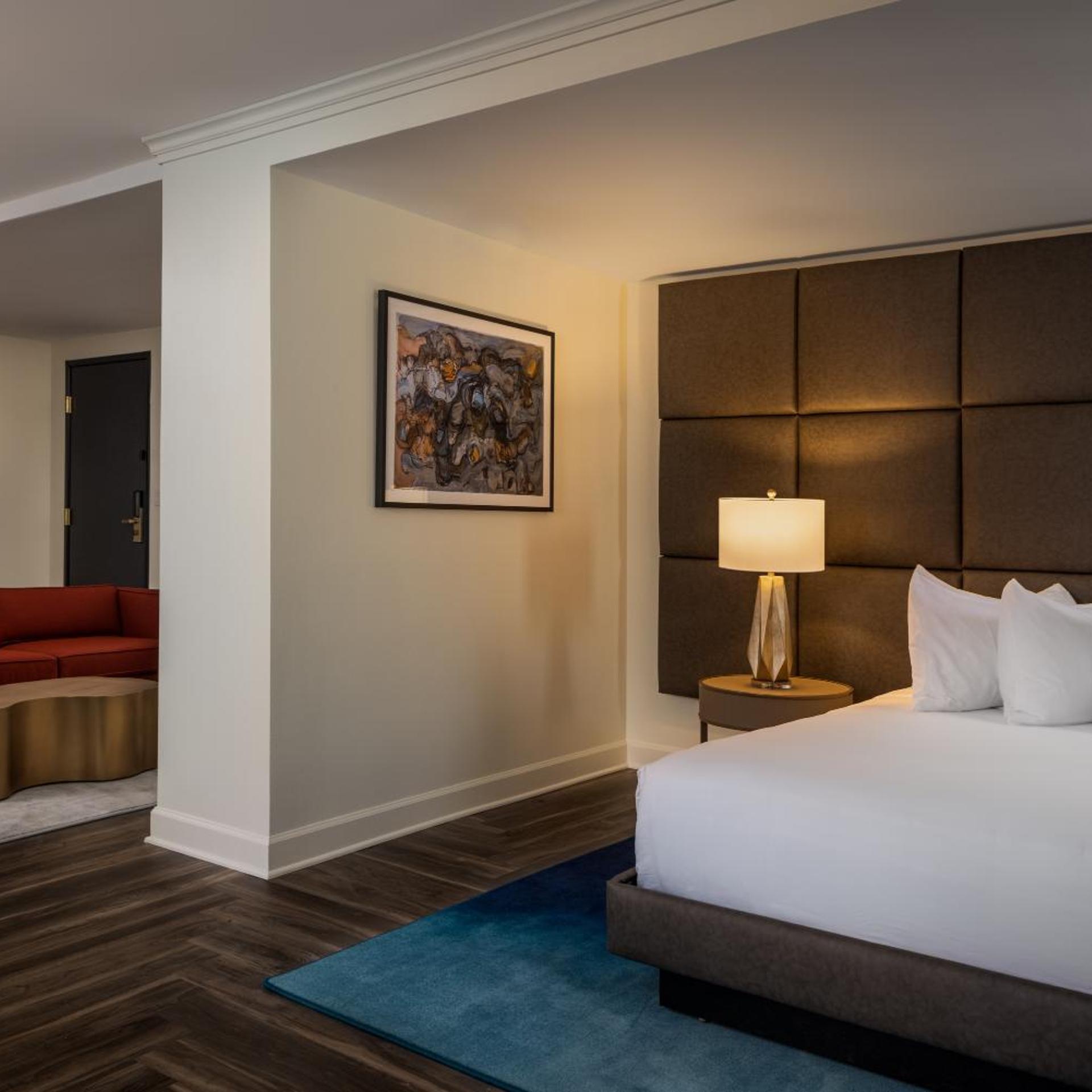 hotel deco omaha tapestry collection by hilton