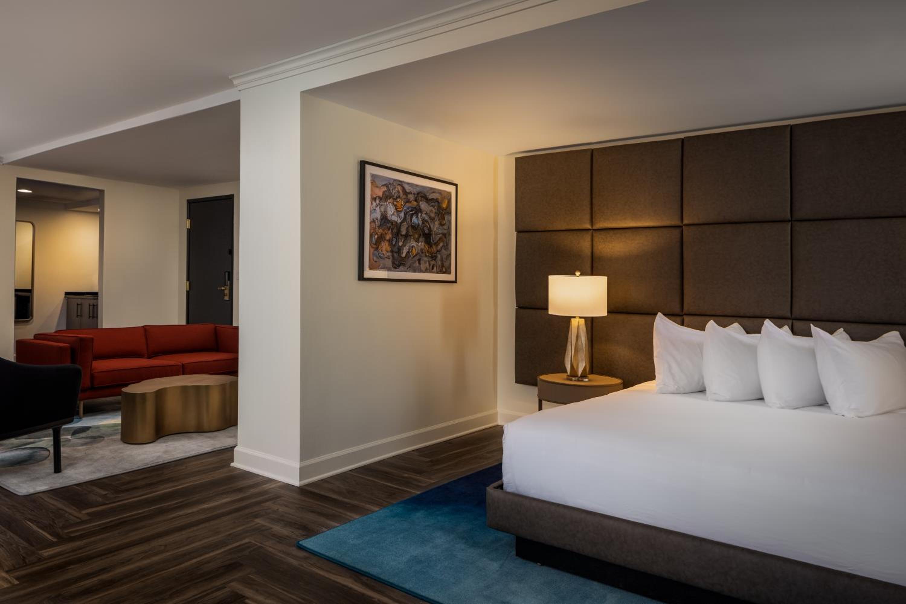 hotel deco omaha tapestry collection by hilton