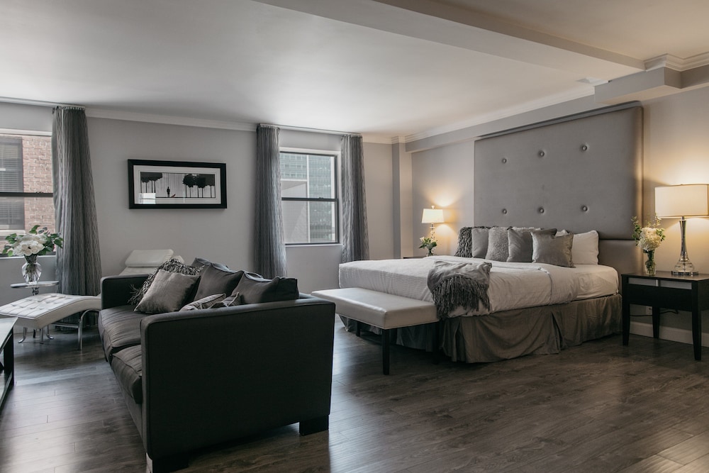 hotel deco omaha tapestry collection by hilton