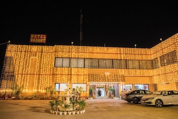 hotel vasant gajraula