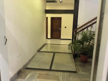 hotel vasant gajraula