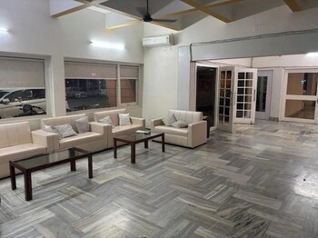 Hotel Vasant Gajraula,,2 star