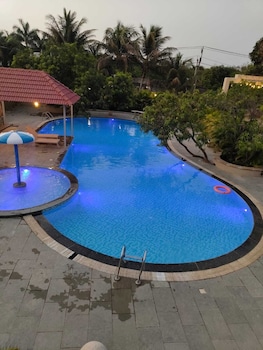 The Bhagvati Resort,,3 star