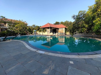 The Bhagvati Resort,,3 star