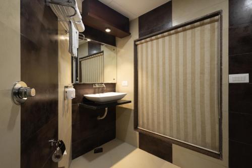 pravasa stay by sapphire