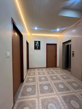 hotel royal aana inn