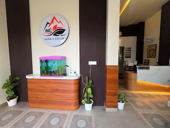 hotel royal aana inn