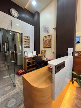 hotel royal aana inn