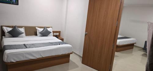 hotel royal elite