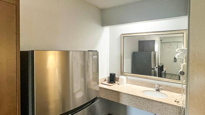 studio 6 suites dallas tx loop 12 west