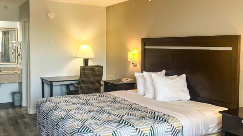 studio 6 suites dallas tx loop 12 west