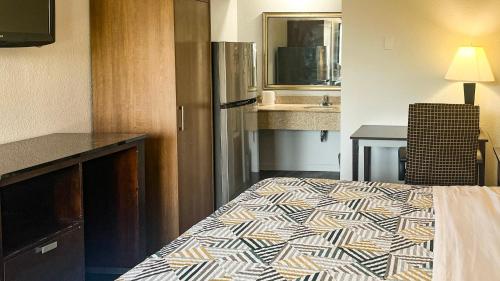 studio 6 suites dallas tx loop 12 west