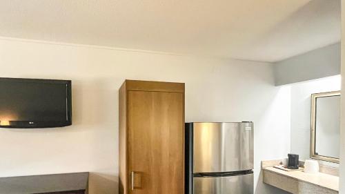 studio 6 suites dallas tx loop 12 west