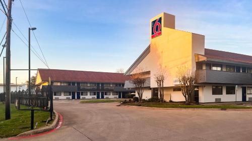 studio 6 suites dallas tx loop 12 west