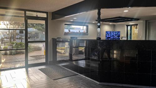 studio 6 suites dallas tx loop 12 west