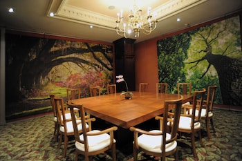 the green park boutique hotel and grand suites chapultepec parkfront