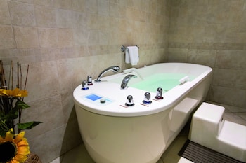 hotel and spa vacances bleues villa marlioz