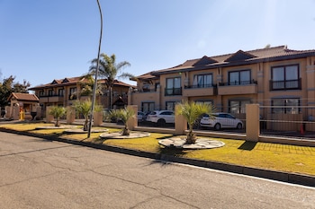 premier hotel anta boga