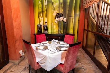 premier hotel anta boga