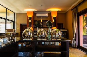 premier hotel anta boga