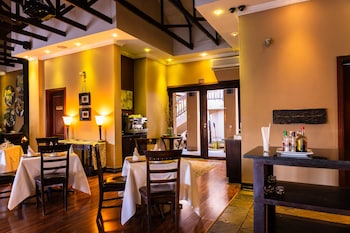 premier hotel anta boga