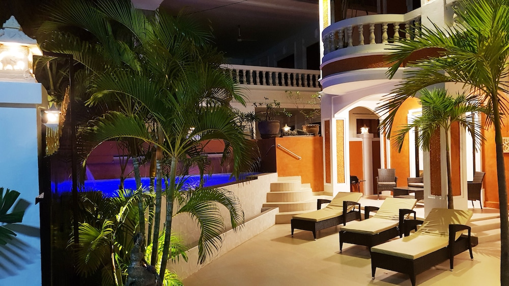 yailand luxury pool villa pattaya walking street