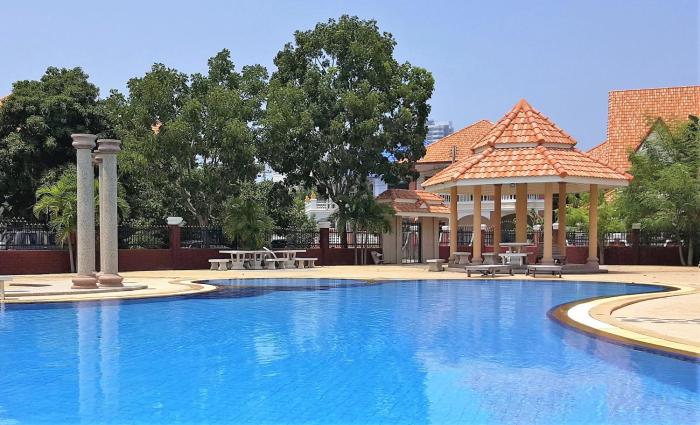 yailand luxury pool villa pattaya walking street