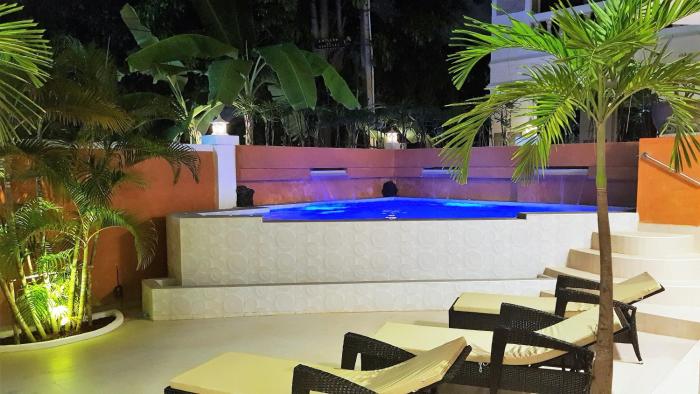 yailand luxury pool villa pattaya walking street