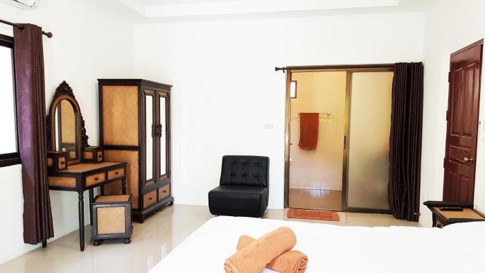 yailand luxury pool villa pattaya walking street