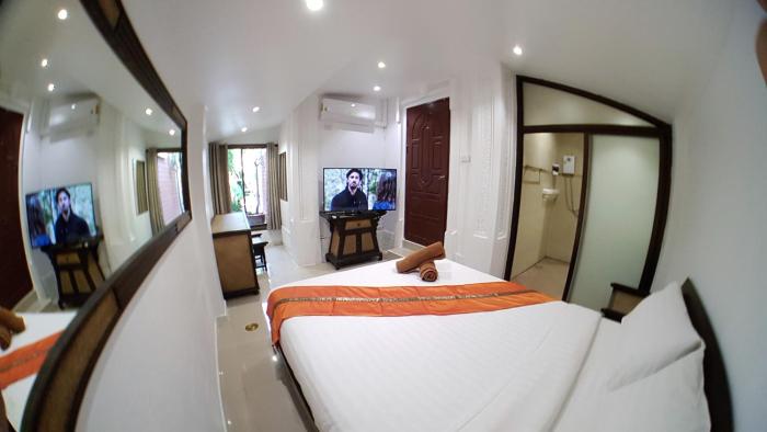 yailand luxury pool villa pattaya walking street