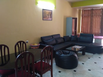 happy stay service apartment