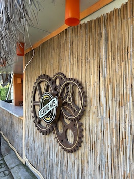 osh hotel luxury