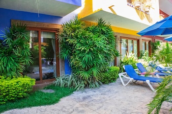 casa loteria sayulita family boutique hotel with restaurant rooftop yoga pool and free parking 3 min to beach