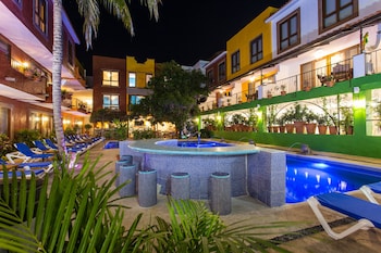 casa loteria sayulita family boutique hotel with restaurant rooftop yoga pool and free parking 3 min to beach