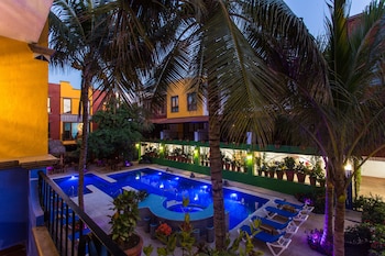 casa loteria sayulita family boutique hotel with restaurant rooftop yoga pool and free parking 3 min to beach