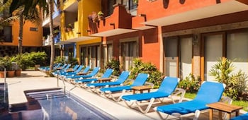 casa loteria sayulita family boutique hotel with restaurant rooftop yoga pool and free parking 3 min to beach
