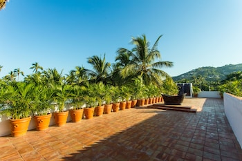 casa loteria sayulita family boutique hotel with restaurant rooftop yoga pool and free parking 3 min to beach
