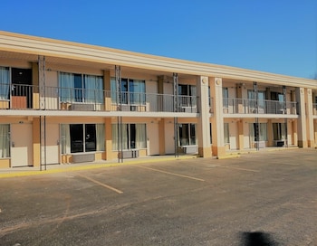 Asheville Airport Inn,,2 star