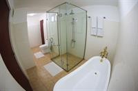 catamaran beach hotel