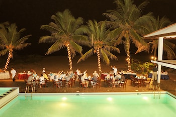 catamaran beach hotel