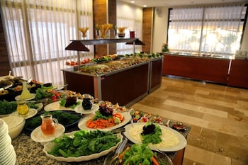 cesme farm hotel