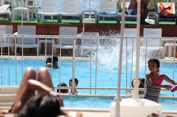 cesme farm hotel