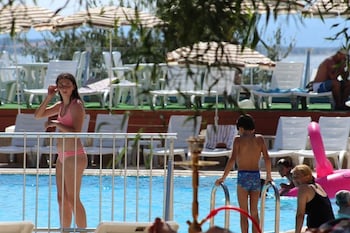 cesme farm hotel