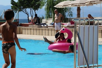cesme farm hotel