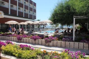 cesme farm hotel